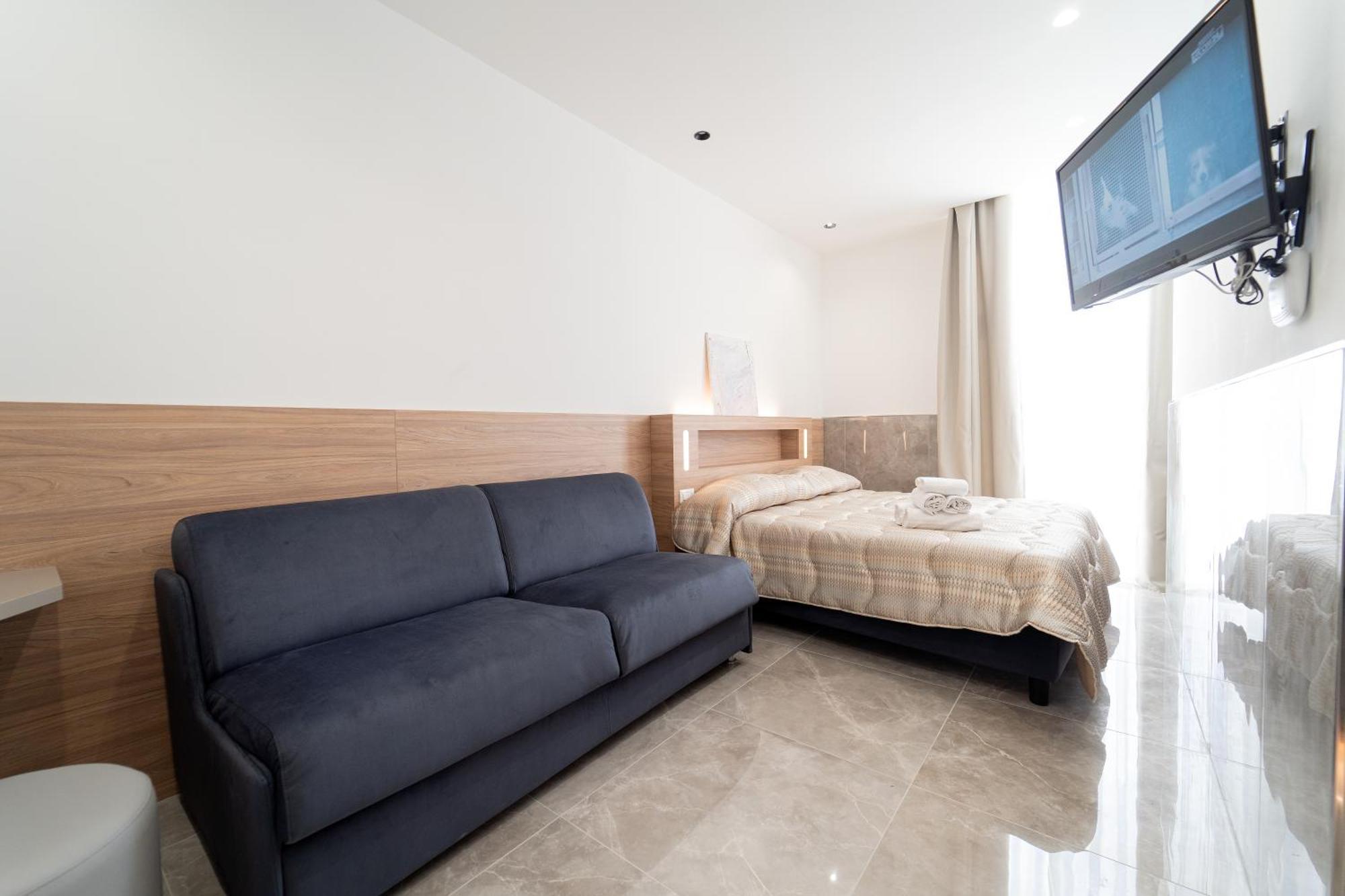Toledo H, Naples Historical Center, By Clapa Group Hotel Room photo