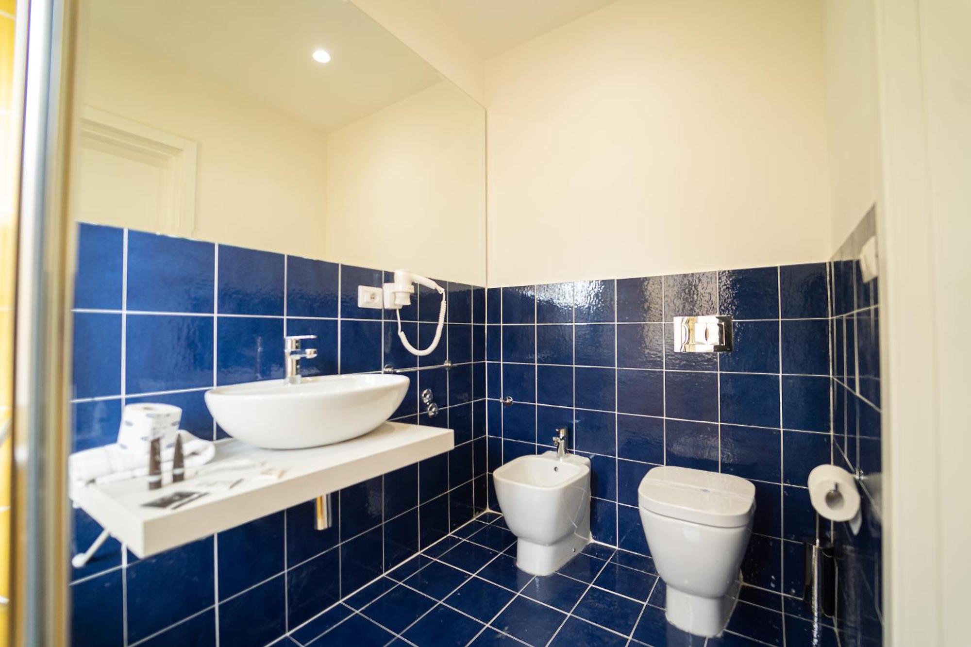 Toledo H, Naples Historical Center, By Clapa Group Hotel Room photo